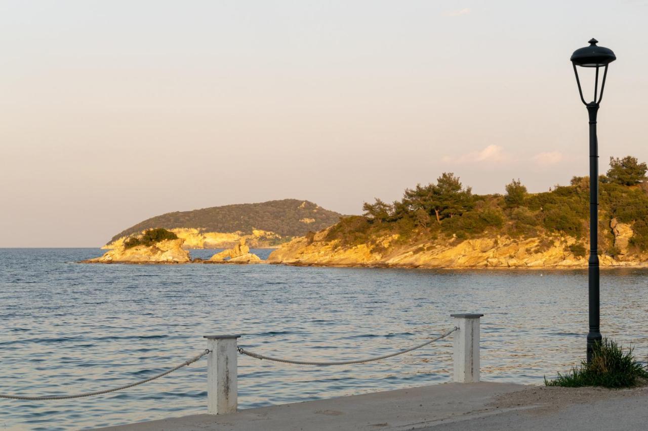 Вилла Just On The Sea 2 Nea Iraklitsa Экстерьер фото